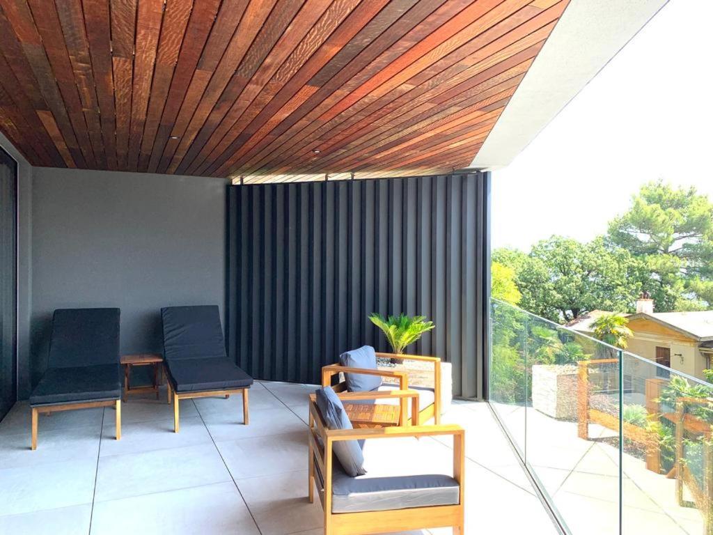 Luxury Twin Apartments Opatija Bagian luar foto