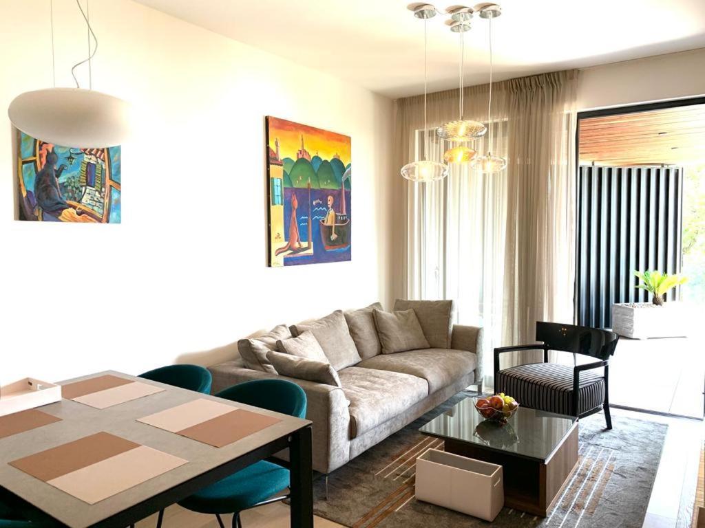 Luxury Twin Apartments Opatija Bagian luar foto